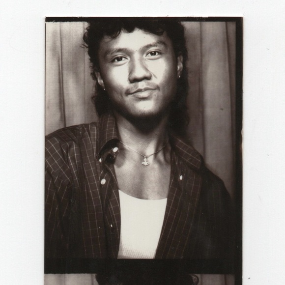 Meet your Posher, Daniel - Picture 1 of 2